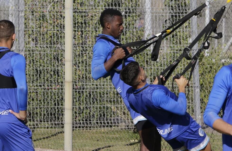 Godoy Cruz está colgado en el descenso, hace fuerza para zafar y Central Córdoba es el rival