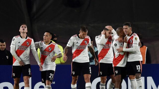 River se enfrenta a Huracán