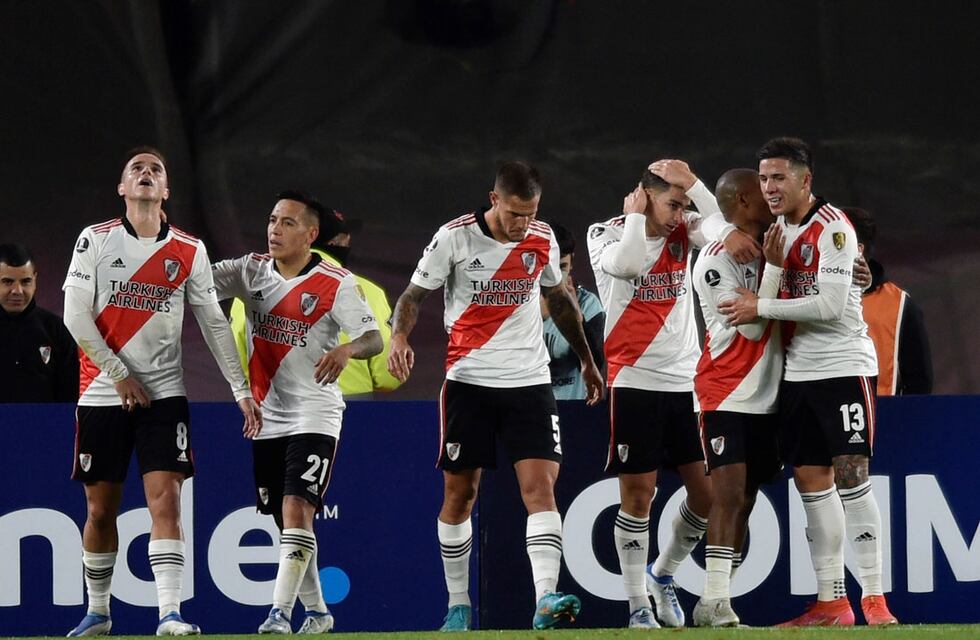 En un noche para el olvido, un River alternativo cayó frente a Huracán por 3 a 2 en Parque Patricios