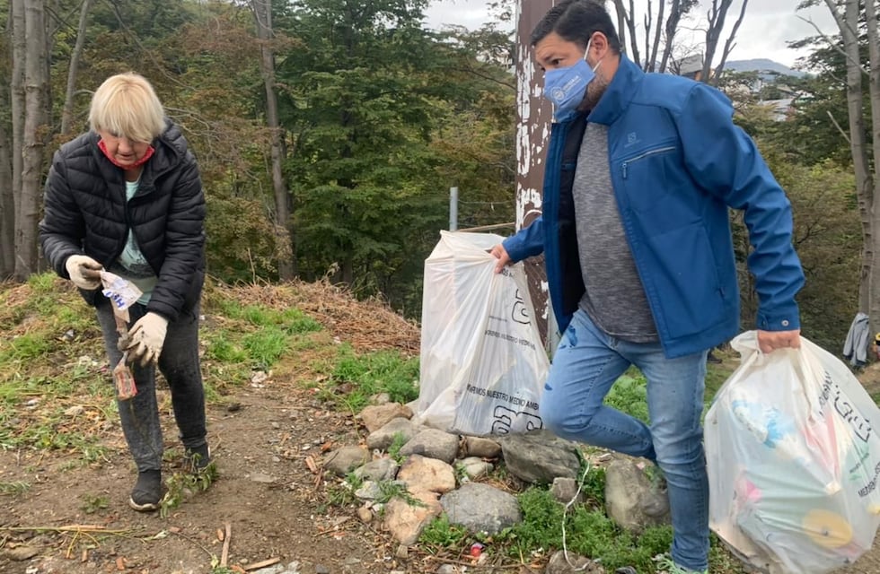Retiro de residuos livianos y voluminosos en el Cañadón
