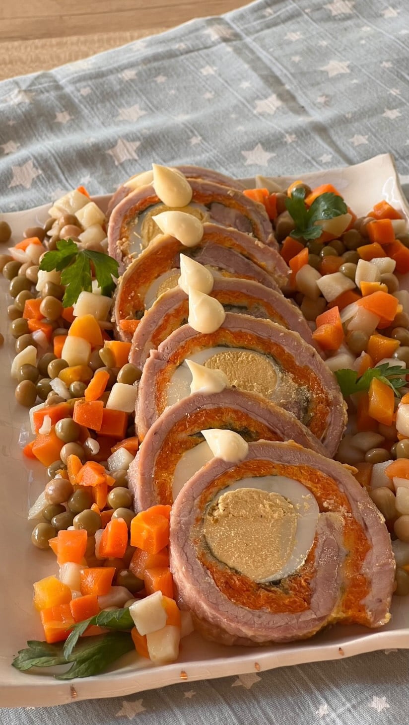 Así queda el matambre relleno.