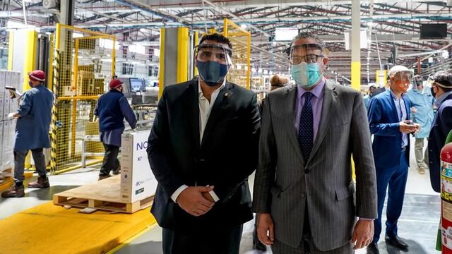 Con la visita del Ministro de Desarrollo Productivo de la Nación, Matías Kulfas y el intendente Walter Vuoto realizaron una recorrida a las plantas 2 y 5 de la fábrica Newsan de la ciudad.