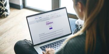 Chicas digit@lers ofrece cursos dirigidos a jóvenes mujeres de 13 a 17 años que tengan curiosidad por el mundo digital.