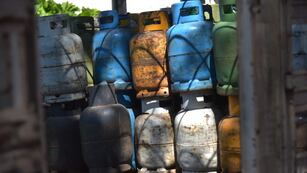 El precio subió abruptamente y suspendieron la repartición de garrafas de gas en Mendiolaza.