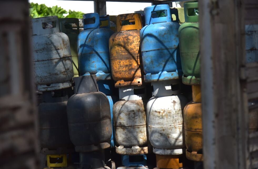 Suspendieron la venta de garrafas de gas en Mendiolaza por la incertidumbre en los precios