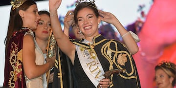 Martina Boscariol, represento El Mirador, fue coronada como reina de la Vendimia de Rivadavia