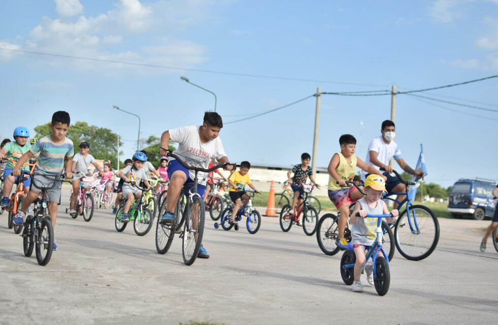 Se realizó la última edición del año de “Ciclismo en los Barrios”