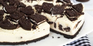 Paso a paso: cómo preparar una increíble torta Oreo sin horno