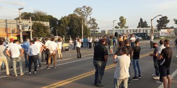 En Sinsacate, los productores rurales encienden la caldera en pos de una firme protesta contra el Gobierno central.