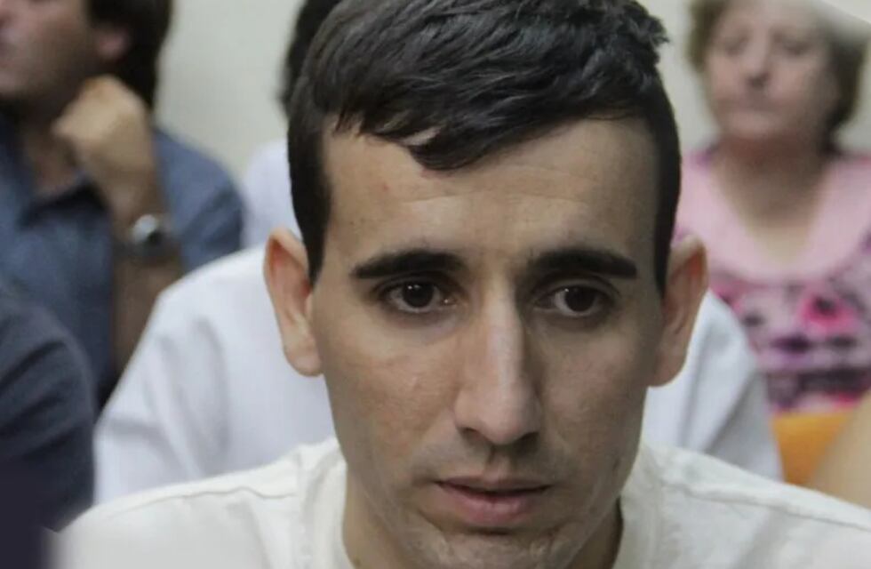 Polémica: asesinó de 163 puñaladas a su esposa y le dieron un permiso especial para visitar a sus padres