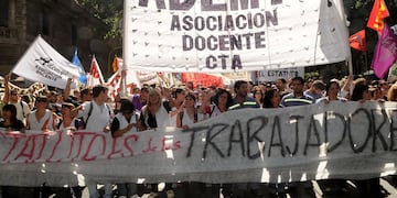 Marcha docente del gremio Ademys. (Archivo)