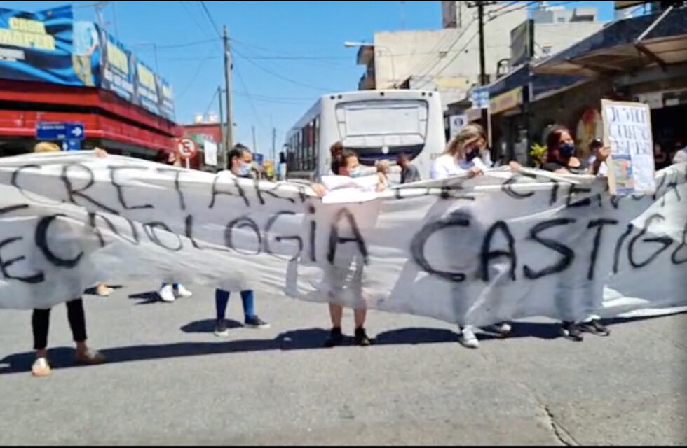 La desesperada lucha de la mamá del nene que se quemó en una Feria de Ciencias en La Matanza