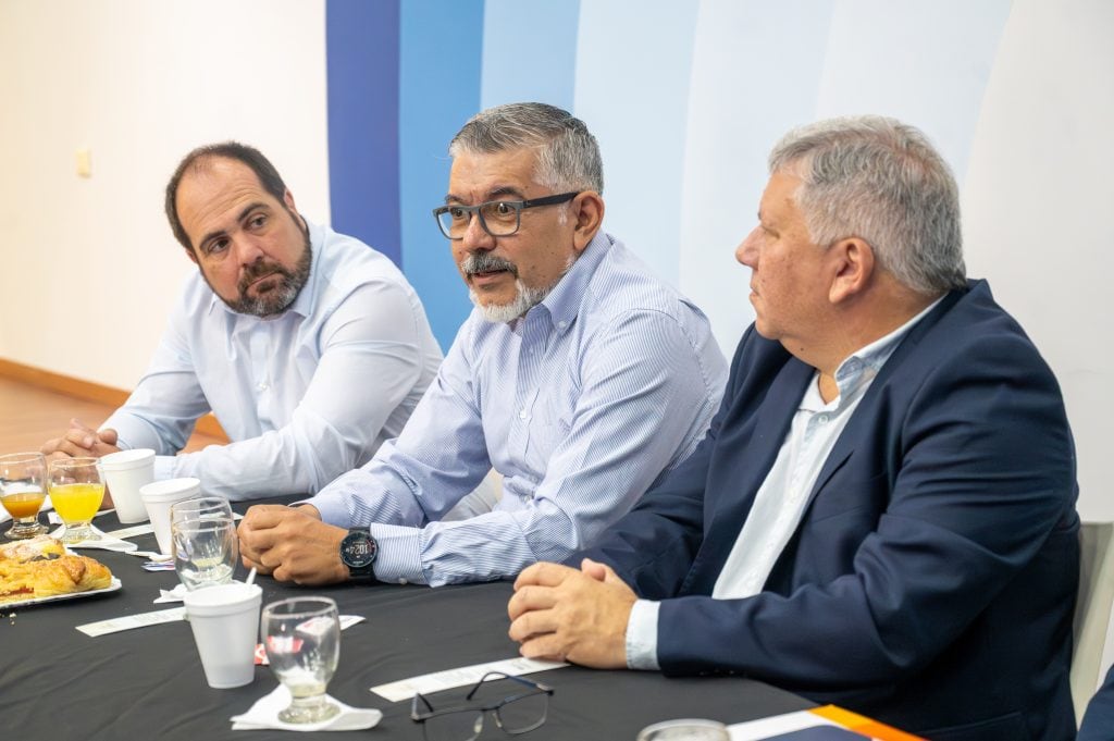 Benedetti junto referentes religiosos en el Día de las Iglesias Evangélicas y Protestantes