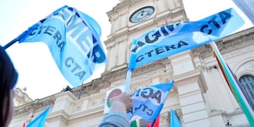 Los docentes entrerrianos aceptaron la propuesta salarial del gobierno