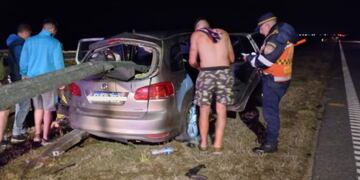 TRAGEDIA. El auto donde viajaban los hinchas de Talleres (Gentileza Alejandro Pozo).