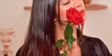 Jenn Muriel casi muestra de más en Instagram