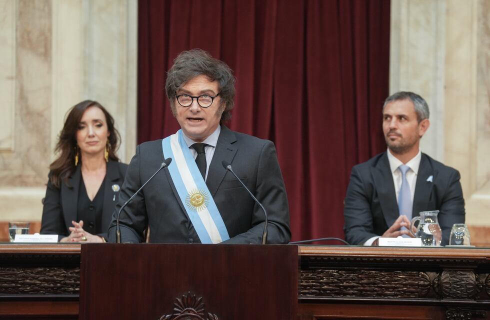 Milei les pidió a las provincias un ajuste fiscal de U$S 60.000 millones