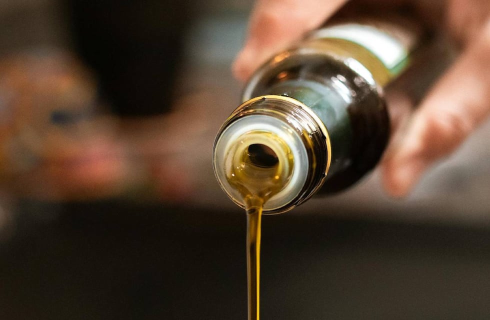 Un aceite de oliva extra virgen de Córdoba se consagró como el mejor de Argentina