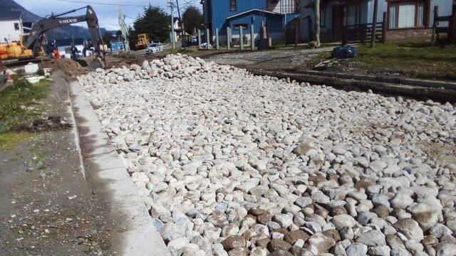 Ushuaia: el municipio avanza con los trabajos en calle Tucumán
