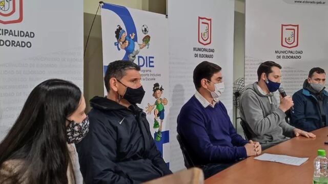 El programa tiene como fin la socialización mediante el deporte de las personas con y sin discapacidad.