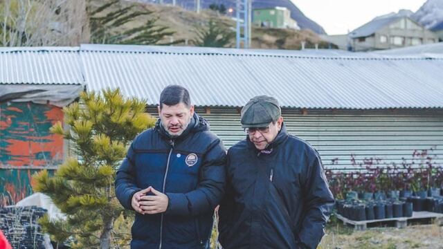 David Ferreyra y el padre Rodolfo Olmedo recorrieron el Vivero Municipal