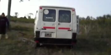 Hay un video del hecho que muestra como los ladrones huyen y se escucha sonidos de disparos.