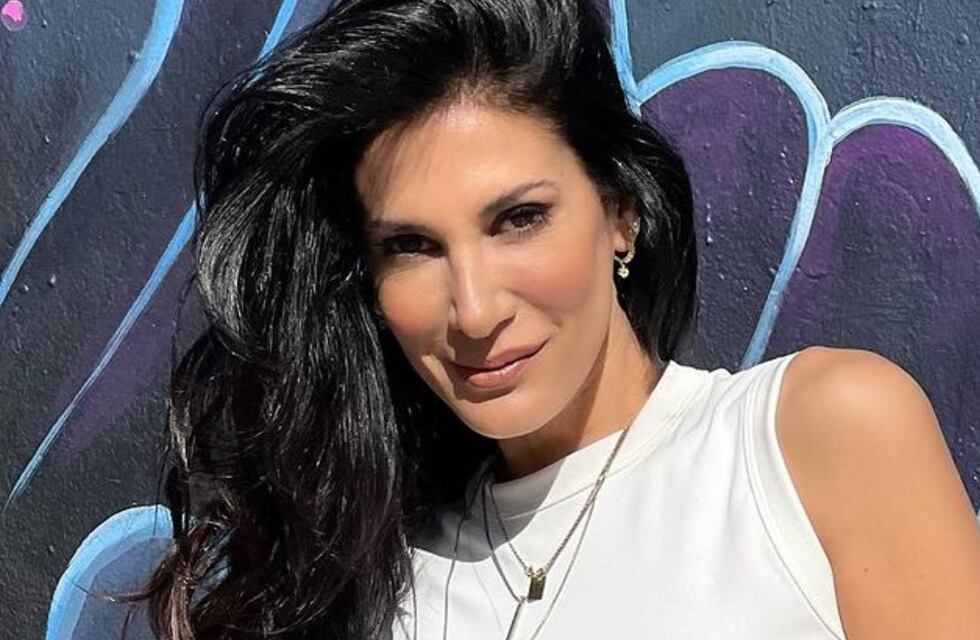 Desde Brasil, Silvina Escudero hizo un jugadísimo baile en microbikini