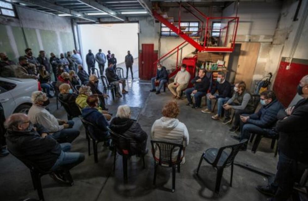Montenegro y su gabinete se reunieron con los vecinos del barrio El Gaucho