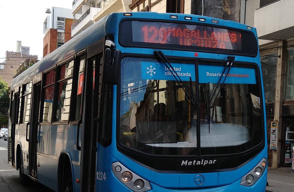 Quiso viajar sin pagar en Rosario y quedó preso por amenazas al colectivero