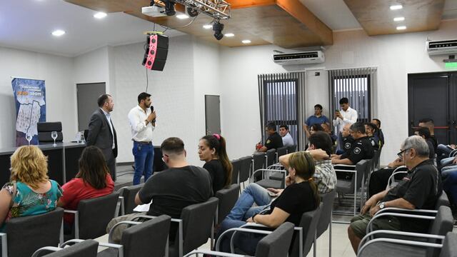 Taller para prevenir ciberdelitos en Rafaela