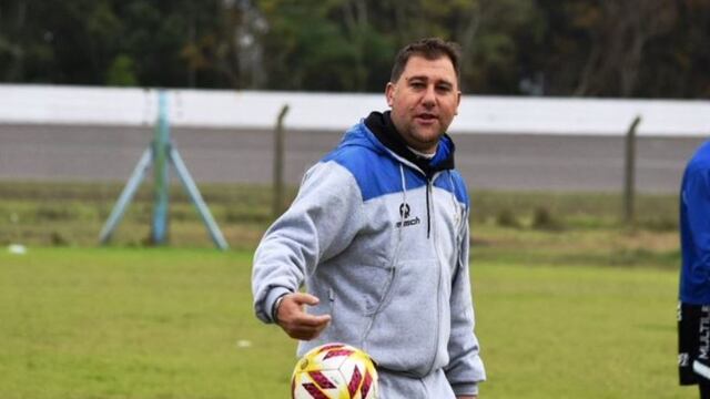 Walter Otta  presentó su renuncia como director técnico de Atlético de Rafaela