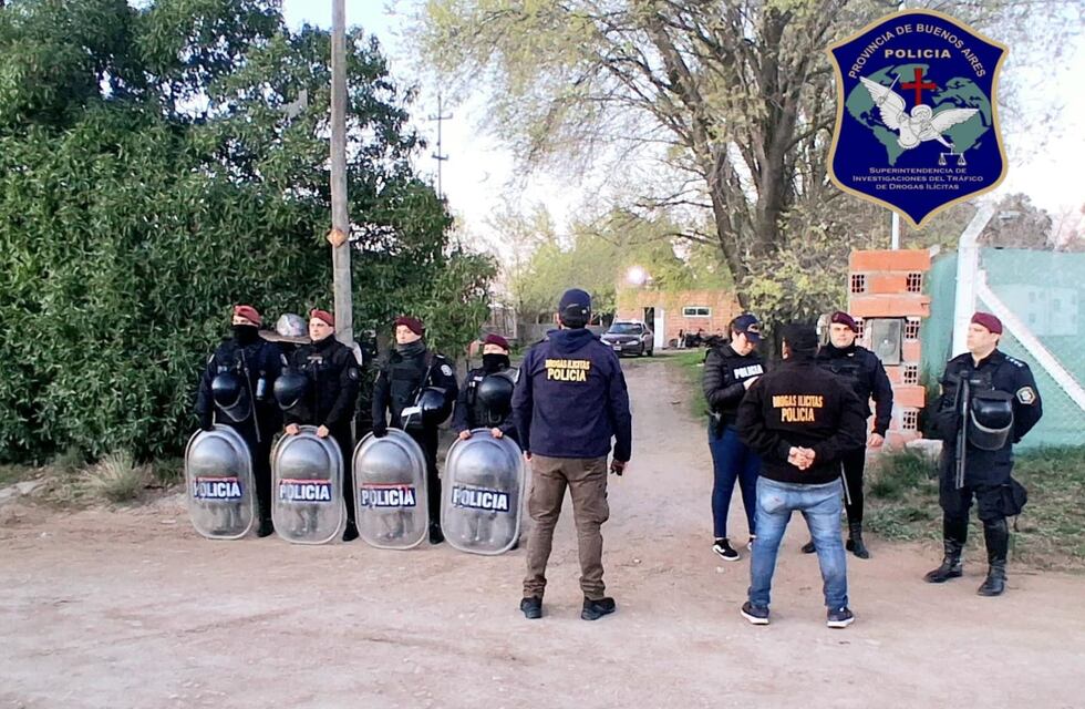 Tres Arroyos: allanamientos antidrogas simultaneos en tres domicilios particulares