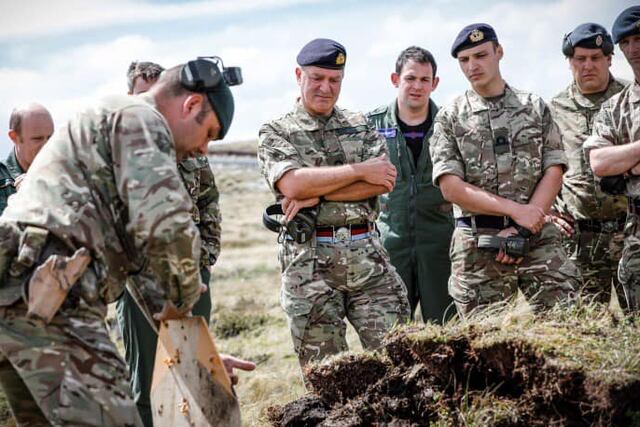 Los soldados del Ejército Británico iniciaron el año con ejercitaciones.