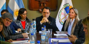 Ante los miembros del Concejo Deliberante capitalino encabezados por su presidente Lisandro Aguiar, la nueva contadora general del municipio, Romina Sánchez, presentó sus antecedentes y respondió preguntas, en procura de obtener el acuerdo para su formal designación.