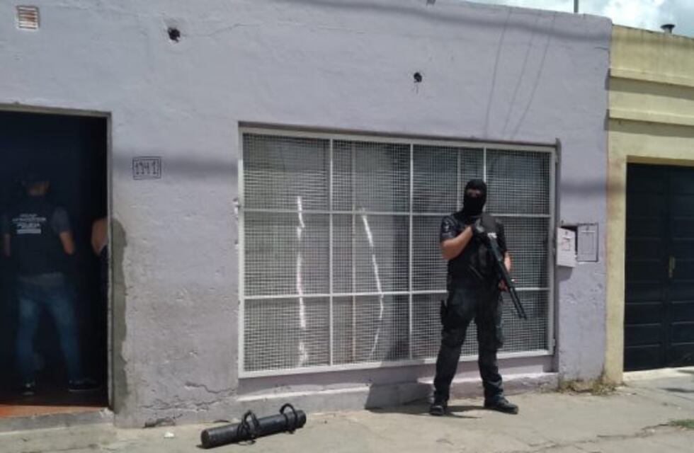 Allanamiento por narcomenudeo en el Güemes