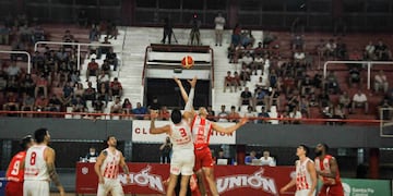 Los equipos cordobeses, en una nueva jornada de la Liga Nacional de Básquet. (La Liga Contenidos)