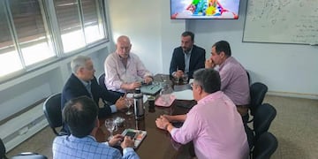 Reunion entre la empresa Gasnor y el secretario de Energía, José Ascarate