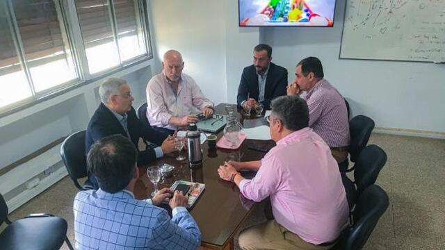 Reunion entre la empresa Gasnor y el secretario de Energía, José Ascarate