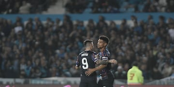 Michael Santos y Diego Valoyes, la sociedad goleadora de un Talleres que es cuarto en la Liga (Federico López Claro / La Voz).