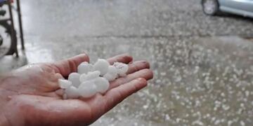 Piedra "golpeó" la zona de El Challao Las Heras.