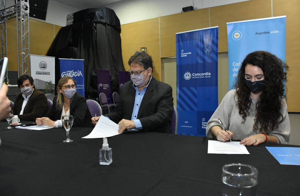 Se firmó un convenio para implementar el programa “Accionar Infancia”