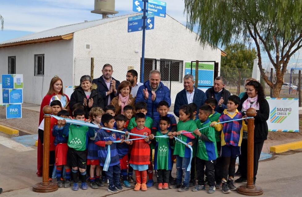 Matías Stevanato lleva adelante más mejoras en barrios de Maipú