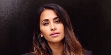 Antonela Roccuzzo sigue revolucionando las Cataratas del Iguazú.