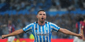 Maravilla Martínez busca alzar la copa con Racing y romper un récord interno en la Academia.