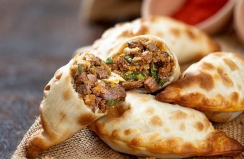 ¿Las empanadas salteñas son las más caras?: una turista se sorprendió al recibir la cuenta en un restaurante