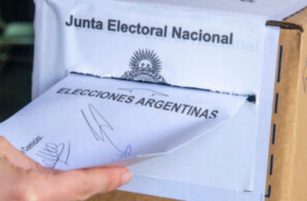 40 años de Democracia: Conversatorio con representantes de Organismos de Derechos Humanos