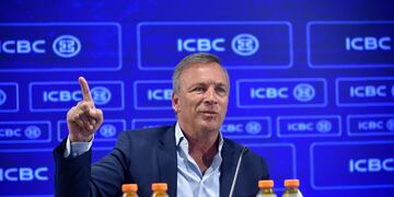 Andrés Fassi durante la conferencia de prensa que dio este lunes, tras la desvinculación de Pedro Caixinha como DT de Talleres. (Ramiro Pereyra / La Voz)