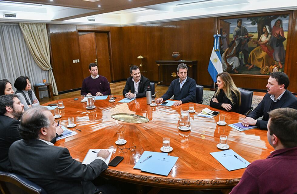 Sergio Massa apunta a aumentar el cepo a las importaciones para ahorrar más reservas: qué productos pueden faltar