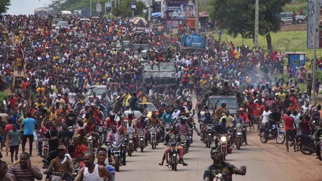 Suspendieron Guinea - Marruecos por un Golpe de Estado.