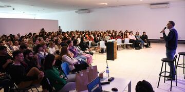 DIego Peiretti disertó en la UNRaf